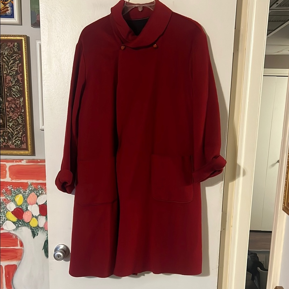 Rosebud red one button closure coat. Front patch pockets